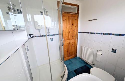 Saltcoats House | Stylish Coastal Retreat in Saltcoats