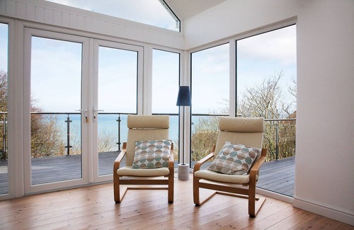 Tan-y-groes House | Stylish Coastal retreat
