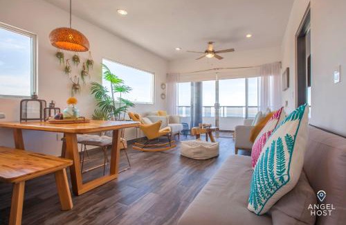 La Paz Apartment | Stylish Condo with Pools Gym Sunset Bay Views
