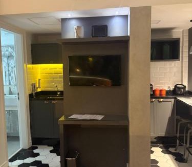 Consolacao Apartment | Stylish & Cozy Central Studio