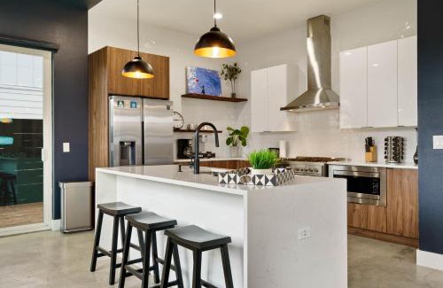 Montopolis House | Stylish Designer Retreat