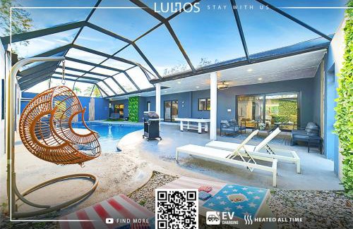 Cutler Bay House | Stylish Haven Heated Pool Pool Table L28