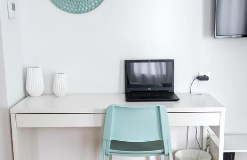 Larissa Apartment | Stylish Home - in the heart of Larissa