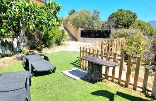 Solanas Apartment | Stylish home with views 4 min walk to the beach!