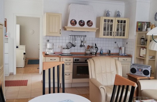 Andreasvorstadt Condo | Stylish living close to the old town, the university and the hospital
