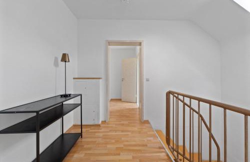 Offenbach am Main Apartment | Stylish Maisonette - Near Frankfurt & Airport!