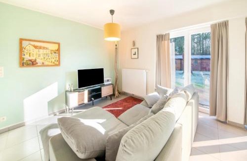 Saint-Hubert House | Stylish Retreat with Sauna, cleaning included