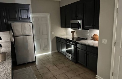 Enterprise House | Stylish & Spacious Townhouse Near Fort Rucker – Cozy, Clean & Convenient Stay