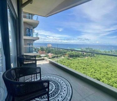 Maribago Resort | Stylish Tambuli Resort Condotel with panoramic Mactan seaview from high floor
