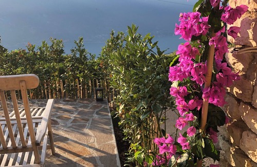 Pieve Apartment | Stylish vacation apartment in Tremosine sul Garda, Lake Garda