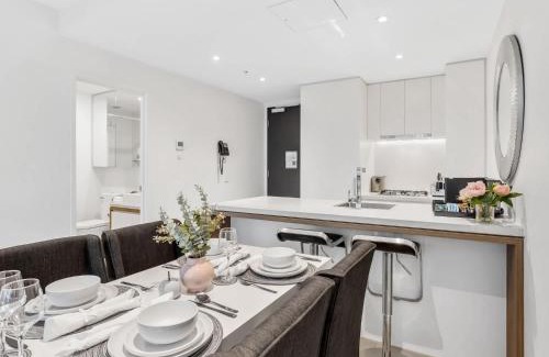 Fortitude Valley Apartment | Stylish Valley Stay in Brisbane City Hub