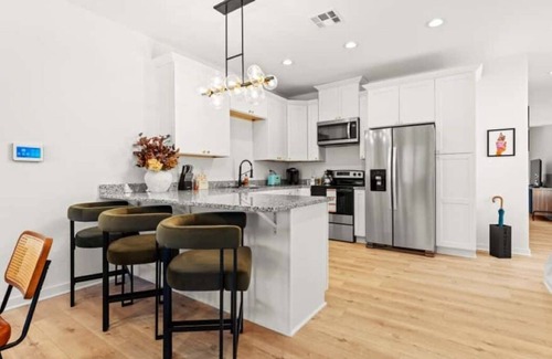 University House | Stylish Waco Retreat in a Prime Location