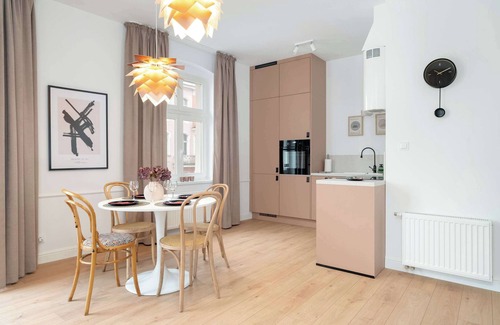 Poznan City Center Apartment | Stylowy Apartament w Poznaniu Balkon & SmartTV by Noclegi Renters