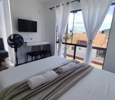 Praia de Leste House | Suíte 25 família Praia de Leste