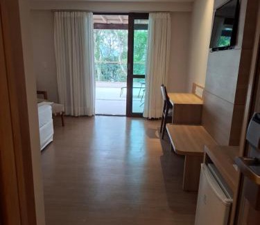 Pedra Azul Apartment | Suíte com banheira de hidromassagem - Vista Azul