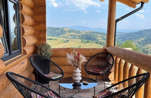 Vulcan Ski Chalet | Sub Stele Chalets