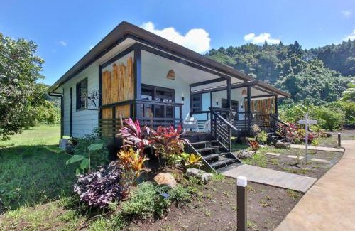 Teva I Uta House | Sublime Tahiti Beach Retreat