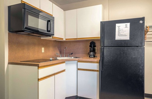 Wilmington Hotel | Suburban Studios of Wilmington