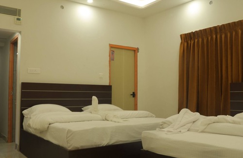 Thirukadaiyur Hotel | Sudeeksha Residency