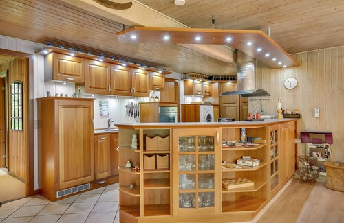 Skovgaarde House | Sufficient space for all you will find in this cozy cottage.