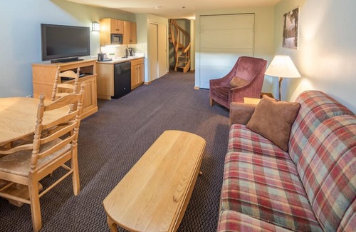 Carrabassett Valley Hotel | Sugarloaf Mountain Hotel
