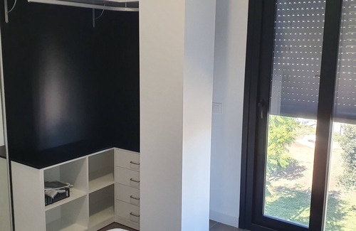 San Jose de La Rinconada Apartment | SUITABLE. RICARDO 8 KM FROM SEVILLA NEXT TO THE NEARBY STATION