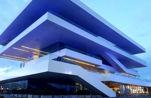 El Cabanyal Apartment | Suitable. Bright 10 min from the BEACH walking and 3 min from the PORT