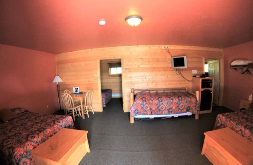 Aladdin Apartment | Suite #14 Large, Cozy Suite with 1 private bedroom