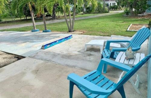 West Bay Apartment | SUITE 4, BLUE PAVILION - Steps to BEACH - Free Upgrade for stays before 30 Oct 2025