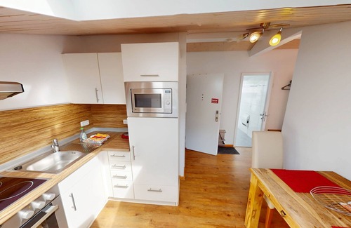 Bad Aibling House | Suite 5+6/entire top floor with 3.5 rooms and 2 balconies.