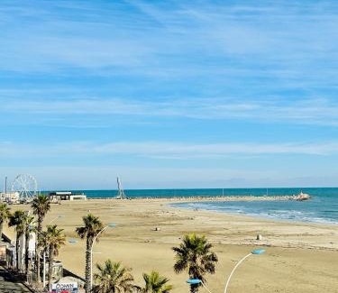 Mediterranee Apartment | Suite Balnéo Canet