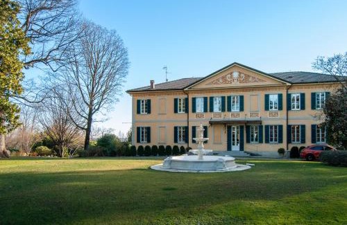 Cassano Magnago Bed & Breakfast | Suite Exclusive in Villa Buttafava