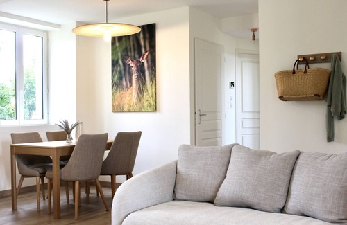 Fontaines-en-Sologne Apartment | Suite Familiale Avec Jardin Entre Chambord et Cheverny. Idéal Pour les Familles