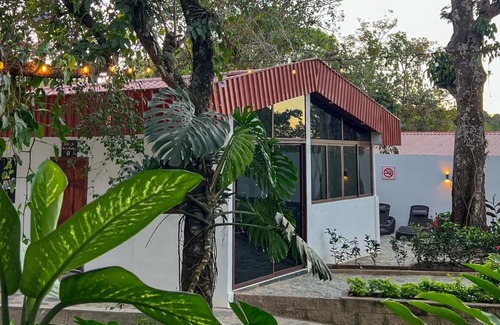 Ahuachapan Apartment | Suite Jr Aire de Montaña 6 - Hot Springs