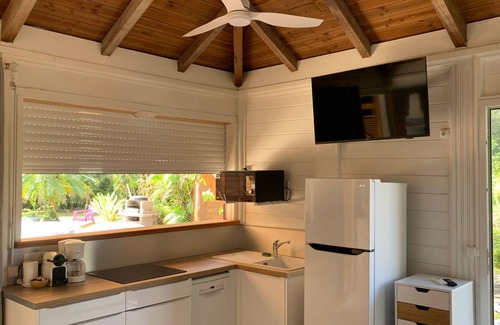Riviere-Salee House | Suite Lagoon Climatisée Avec Piscine, spa Privatif