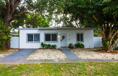 North Miami Beach House | Suite Life at Chez Mercedes