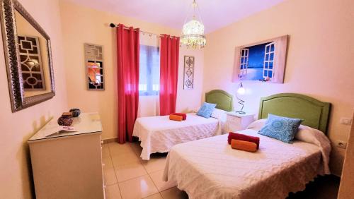 Caleta de Sebo Apartment | Suite Marrakech Beach, La Graciosa.