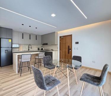 Huayna-Capac Apartment | Suite moderna a estrenar en el corazón de Cuenca