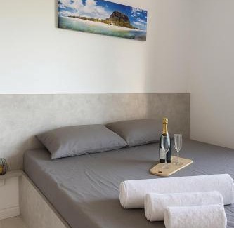 Flic-en-Flac Apartment | Suite Sky and Sea