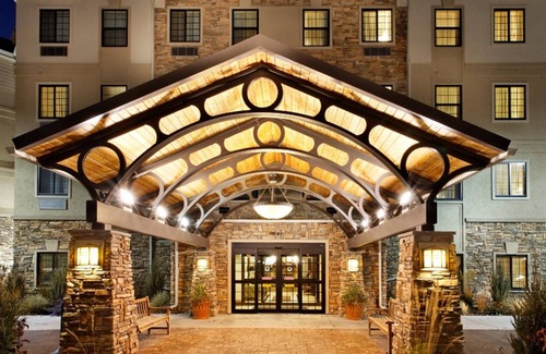 Dearborn Condo | Suite with Roll-in Shower | Indoor Pool, Hot Tub