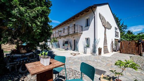 Cortandone Bed & Breakfast | Suites con Vista Panoramica e Home Restaurant - Pet Friendly nel Monferrato