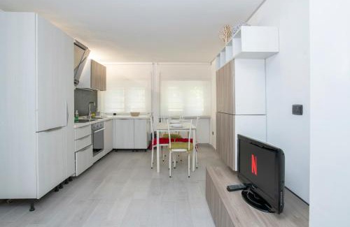 Pescara Apartment | Sul mare in centro con 2 camere e posto auto a novembre