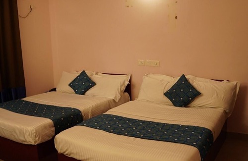 Mamangalam Hotel | Sulthan Hotel and Restaurant