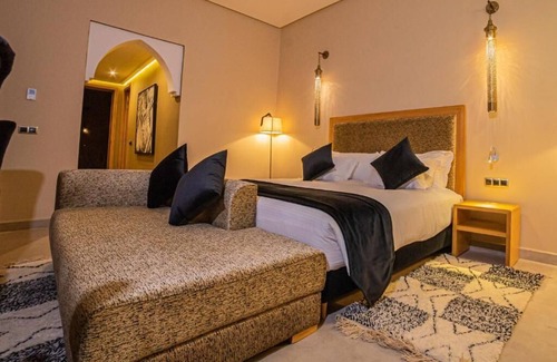 Oumnass Hotel | SUMAHAN SUITES & SPA