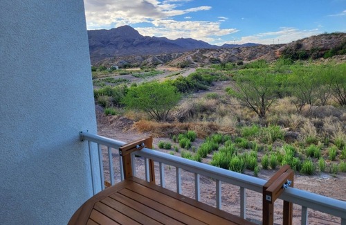 Truth or Consequences House | Summer Bloom Unit 8