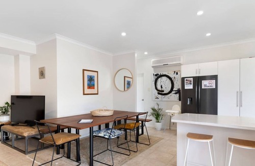 Wannanup House | Summer Breeze at Avalon Beach