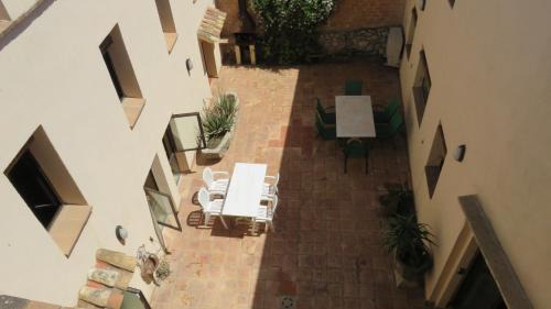 Avinyonet de Puigventos House | Summer Getaway, 3 Apartments & Private Patio