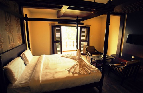 Yercaud Hotel | Summer House