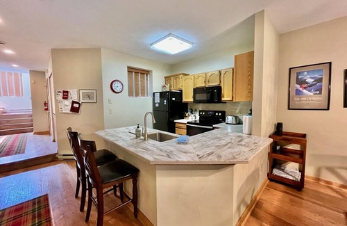 Hidden Valley Condo | 🌿 Summer Retreat + Pool Days in the Laurel Highlands! 🏊🍃