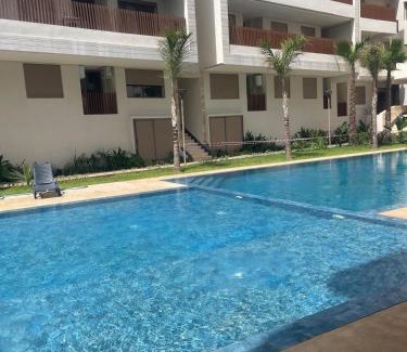 Pont Blondin Apartment | Summer Stay 2 bedrooms Private Pool Beach 5 Minutes walking
